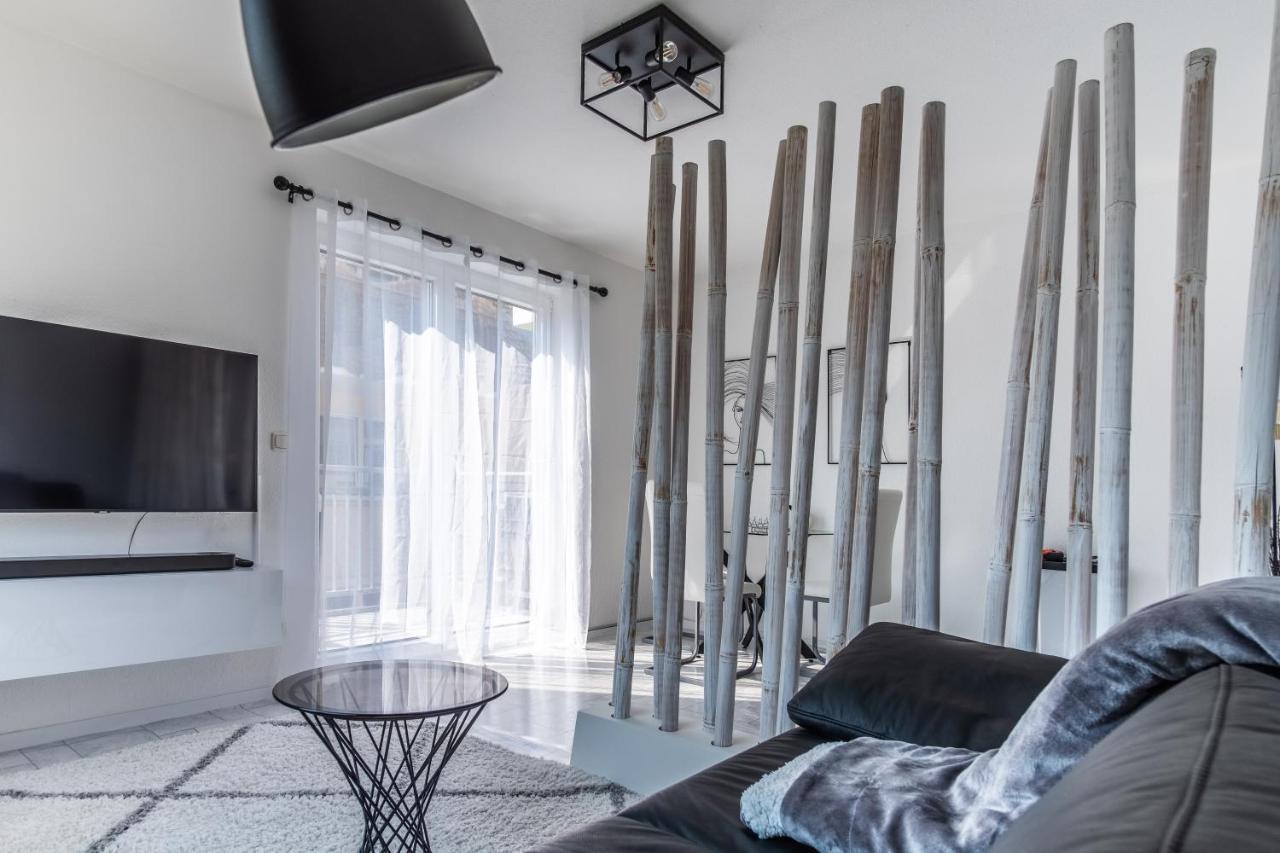 Apartamento Arbeitsplatz, Balkon, Tiefgarage Naehe Neue Messe Leipzig Exterior foto