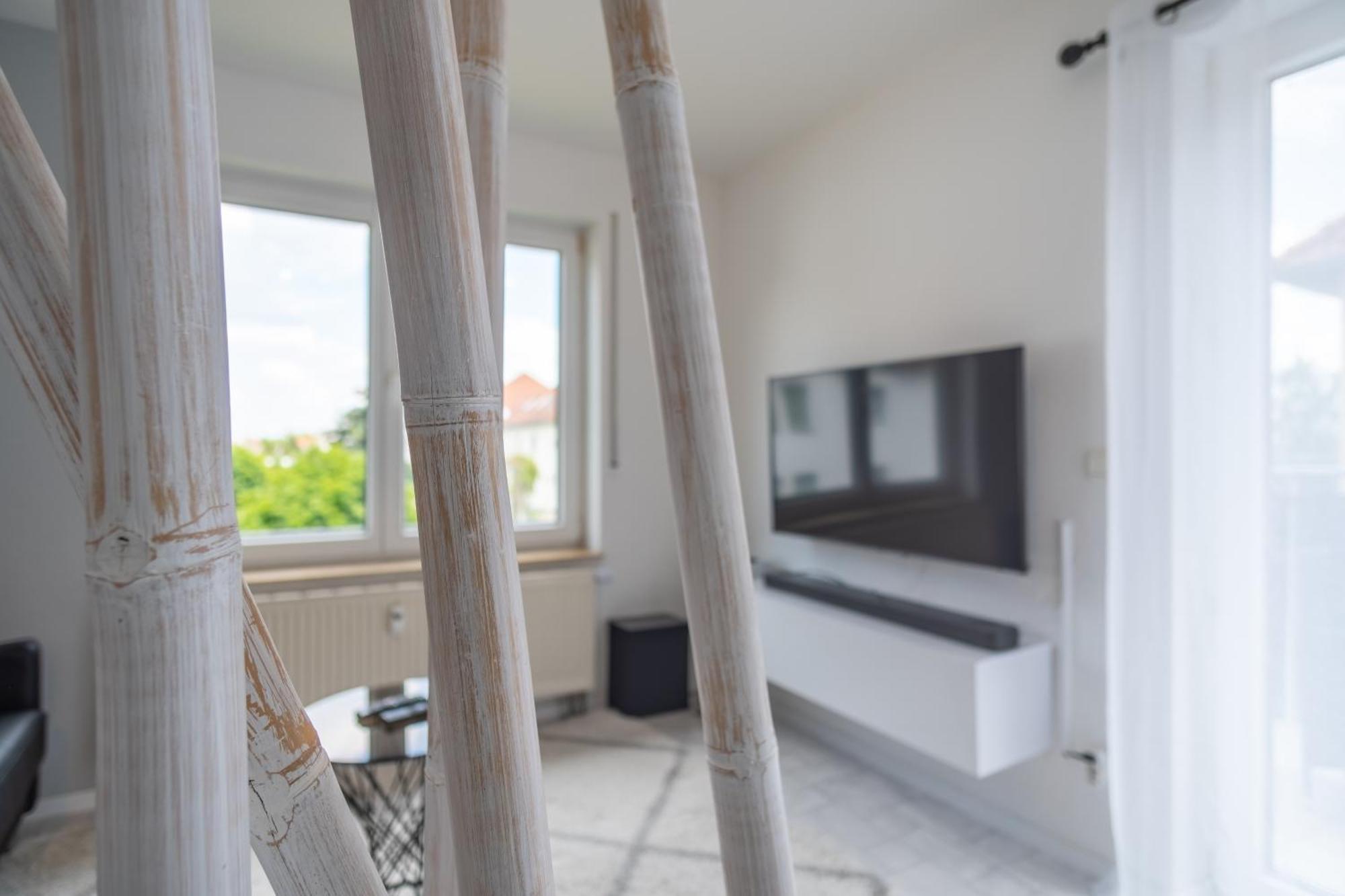 Apartamento Arbeitsplatz, Balkon, Tiefgarage Naehe Neue Messe Leipzig Exterior foto