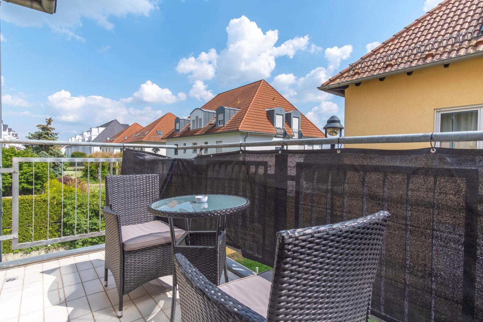 Apartamento Arbeitsplatz, Balkon, Tiefgarage Naehe Neue Messe Leipzig Exterior foto